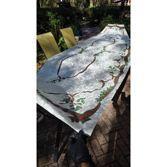 Lenox Holiday Nouveau 60 X 139" Large Tablecloth w/ 6 Napkins Christmas Holly Ri - Picture 1 of 8
